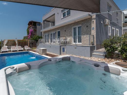 Villa Hedonist Seget Vranjica Dış mekan fotoğraf