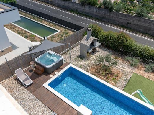 Villa Hedonist Seget Vranjica Dış mekan fotoğraf