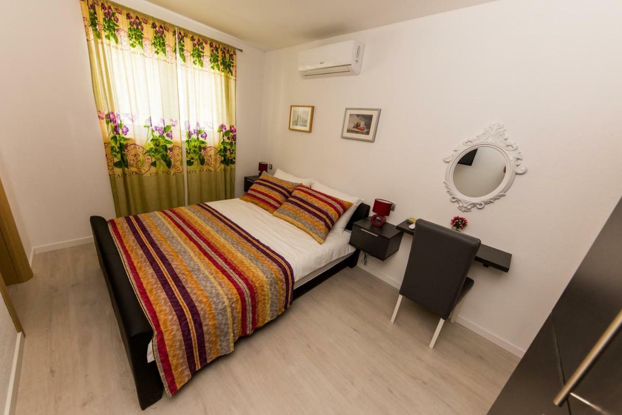 Villa Hedonist Seget Vranjica Dış mekan fotoğraf
