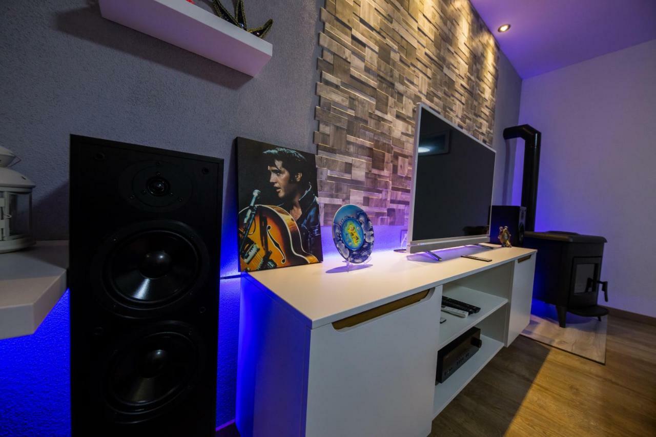 Villa Hedonist Seget Vranjica Dış mekan fotoğraf