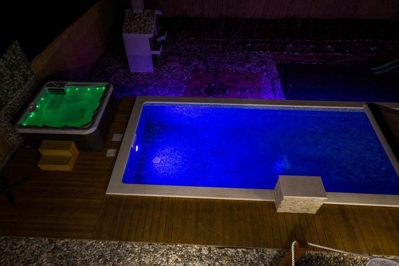 Villa Hedonist Seget Vranjica Dış mekan fotoğraf