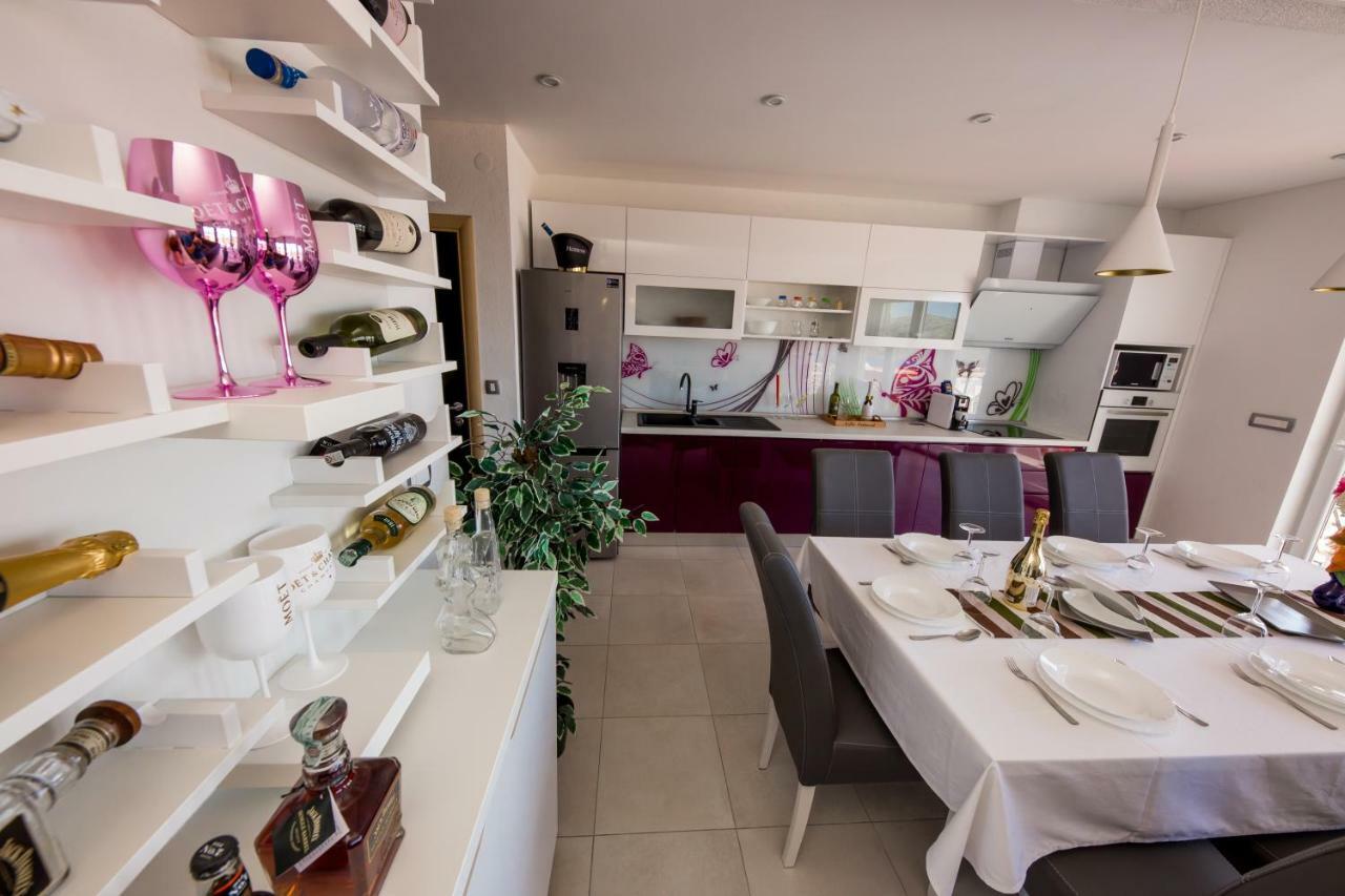 Villa Hedonist Seget Vranjica Dış mekan fotoğraf
